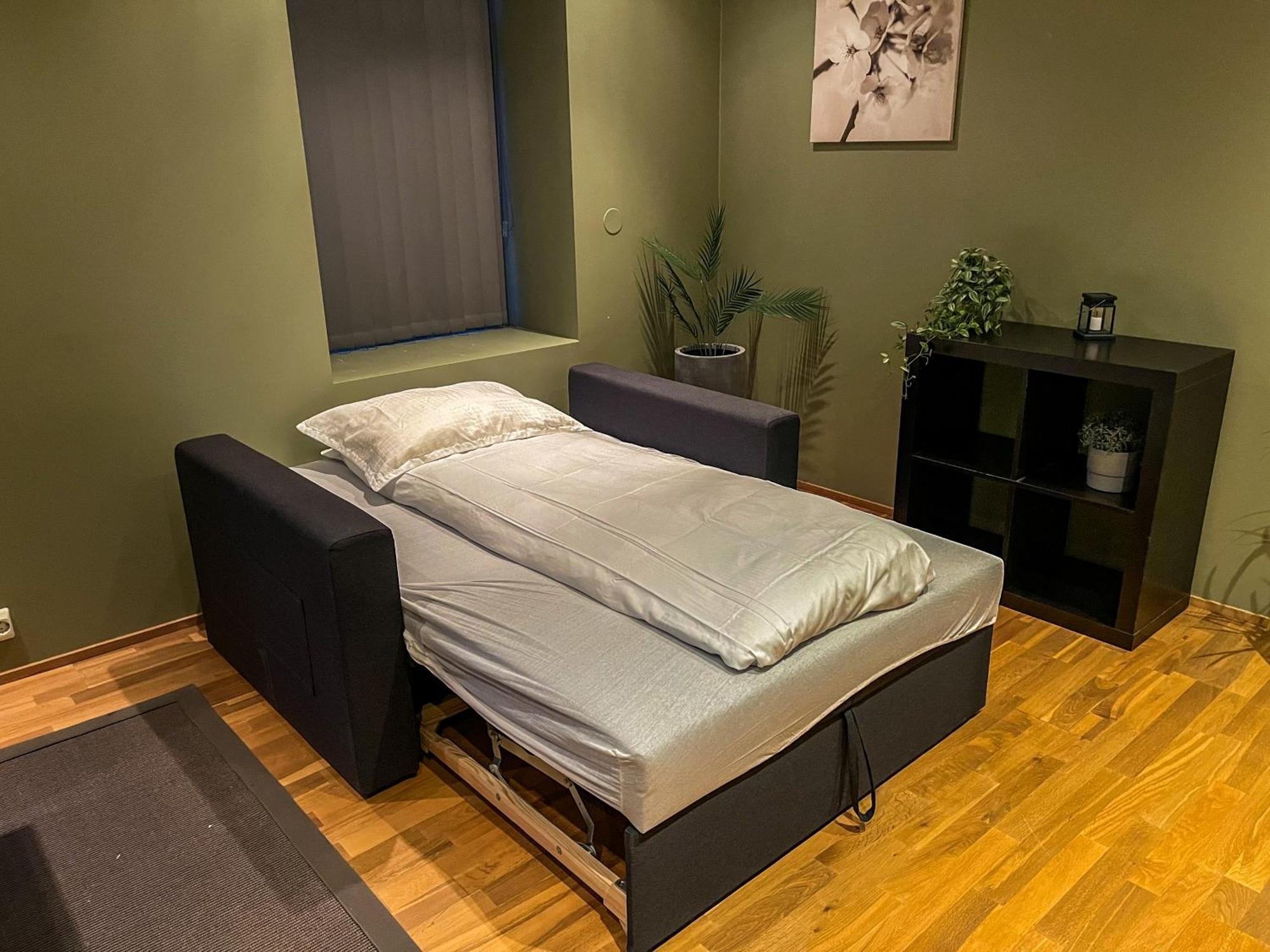 Ålesund Two-Bedroom City Apartment With Fire Place, Free Parking And Fjordview Terrace - Calm And Central מראה חיצוני תמונה